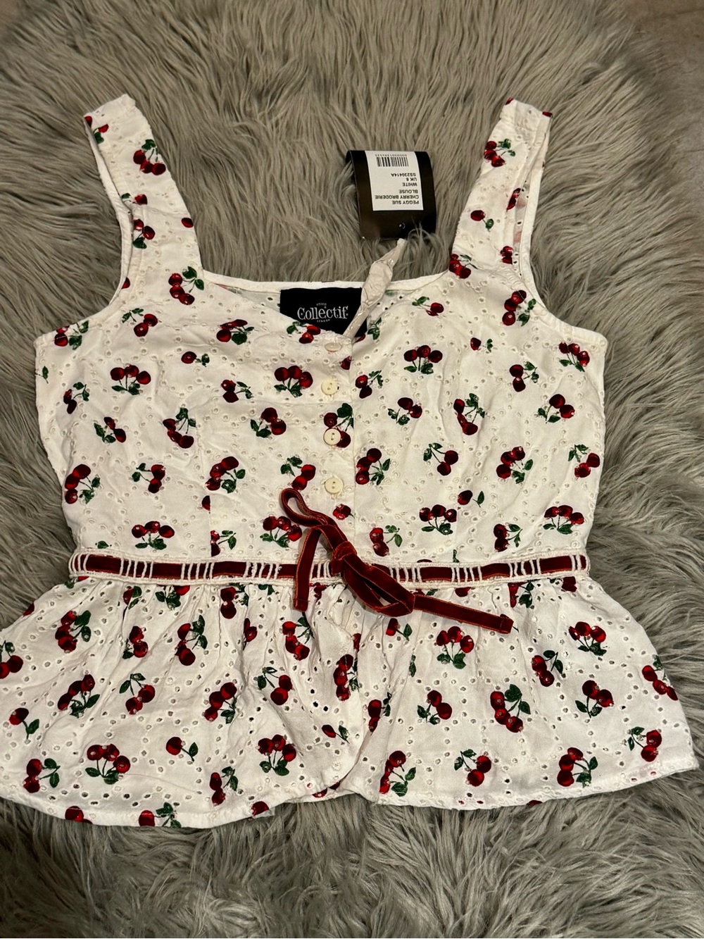 Collectif Peggy Sue Cherry Broderie Blouse